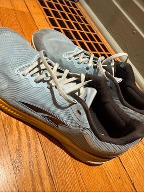 Men's Altra Running Shoes - Blue with Yellow Accents